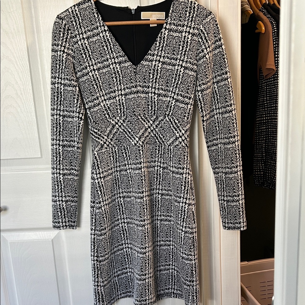 Michael Kors Black and White Long Sleeve Dress